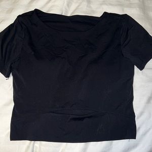 black dryfit workout crop